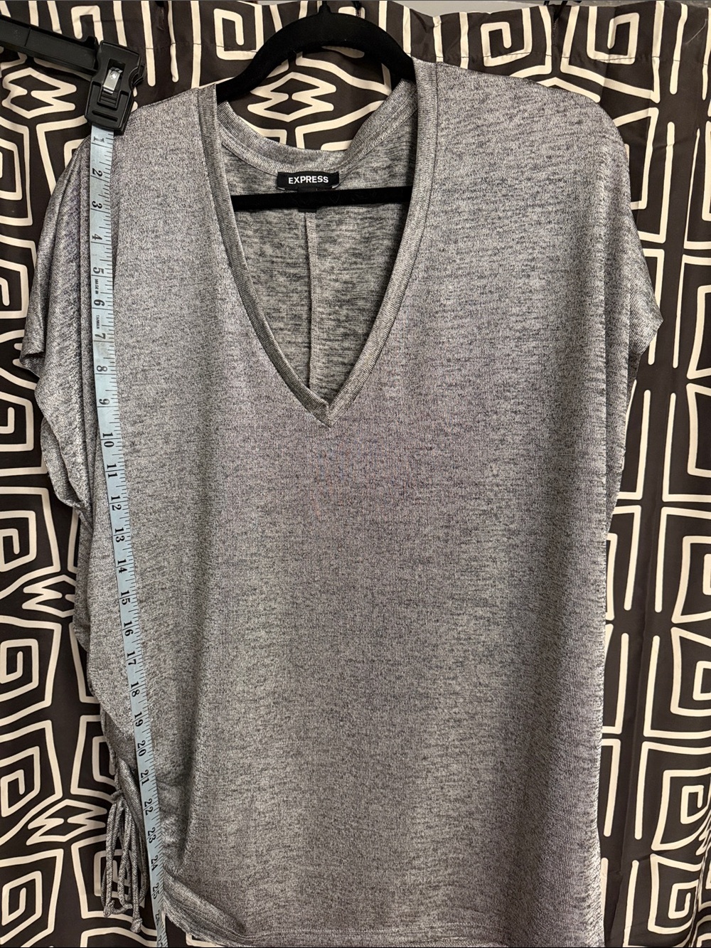 Express Gray V-Neck Short Sleeve Tee